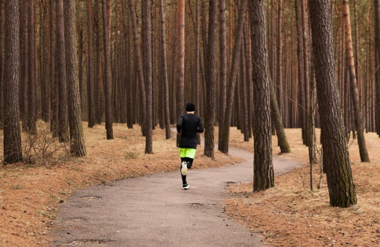 Hobi Lari Trail di Bandung Tapi Sering Keseleo? Ini Rahasia Biar Ankle Gak Gampang 'Drama'!